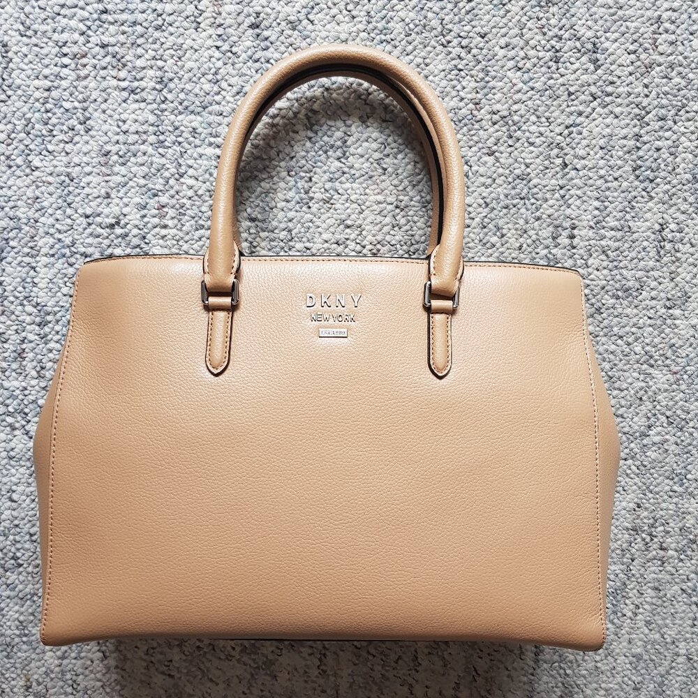 NWOT DKNY leather handbag